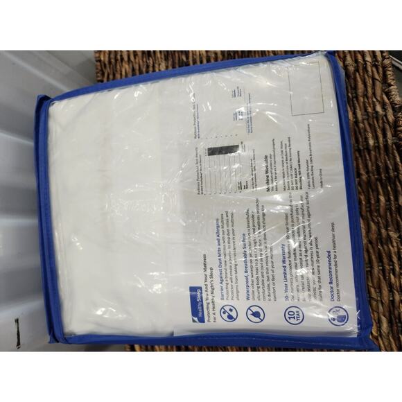 Healthy Sleep Supreme Mattress Protector King Size - Picture 5 of 7